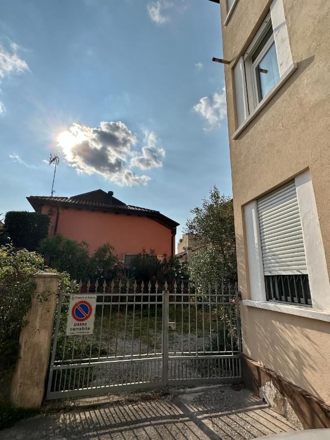 Appartamento Vicino Al Duomo Con Parcheggio Privato Padova Kültér fotó